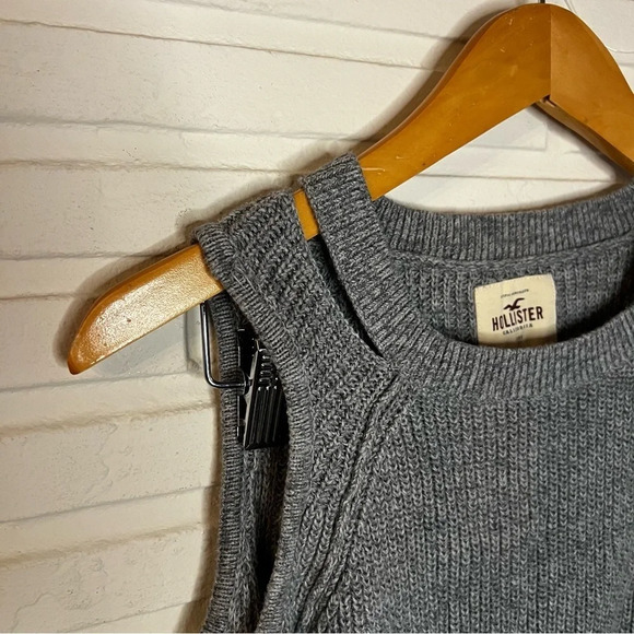 Hollister Gray Cold Shoulder Cotton Sweater, Women’s Size Extra Small - Picture 5 of 7